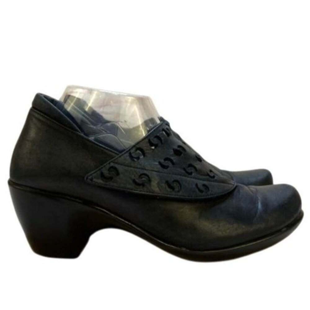 Naot Black Leather Cutout Heeled Ankle Bootie Sz 41